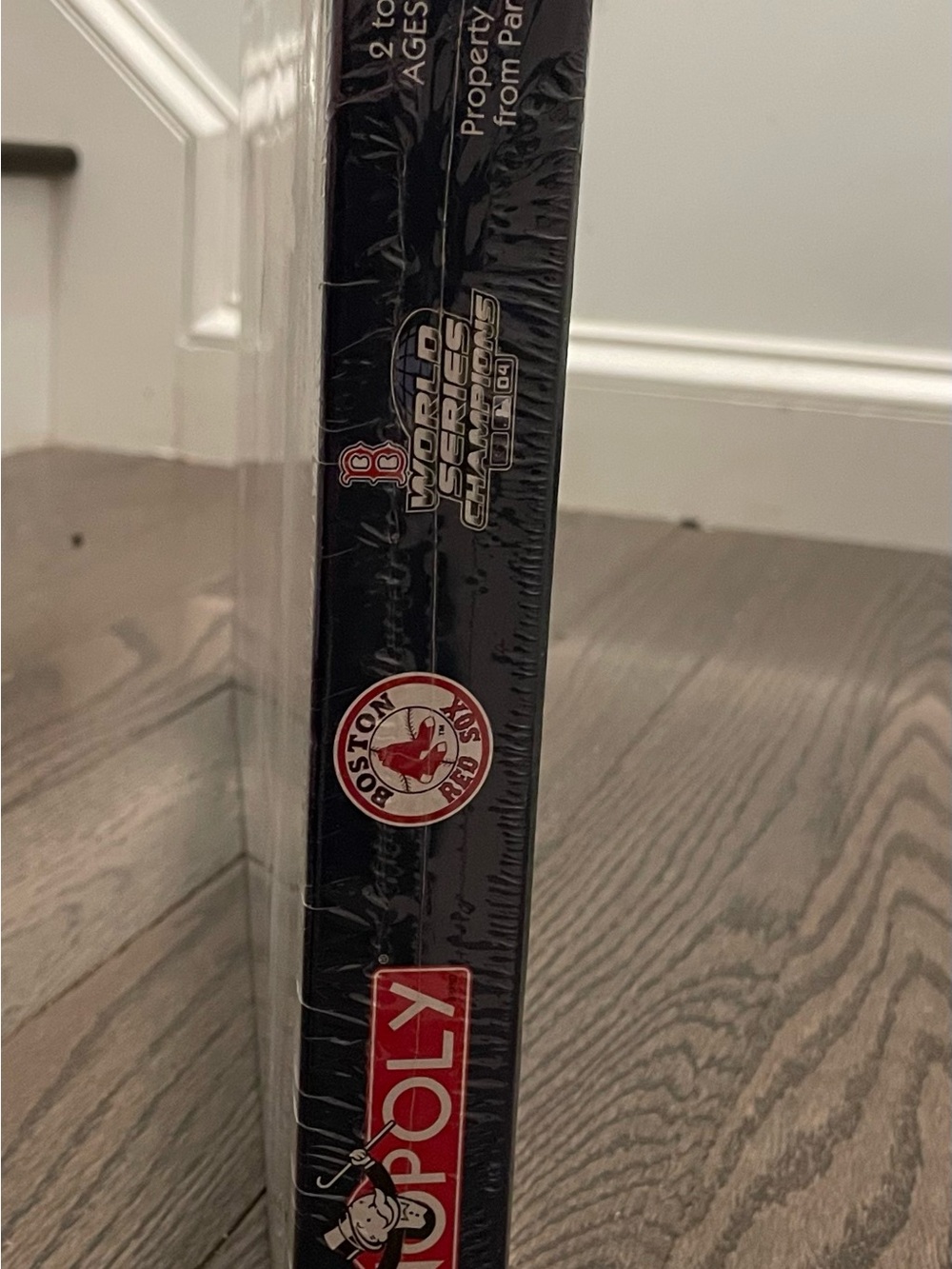 Monopoly Red Sox Edition Board Game - unopened with UNO price tag - Picture 4 of 6